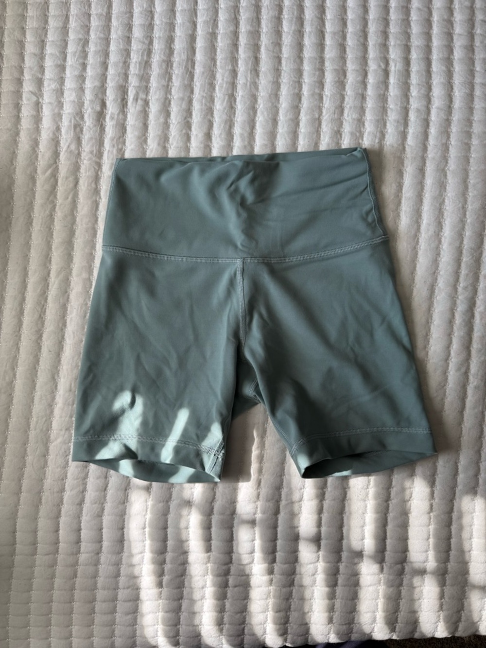 lululemon athletica High-Rise Bike Shorts in blue/turquoise